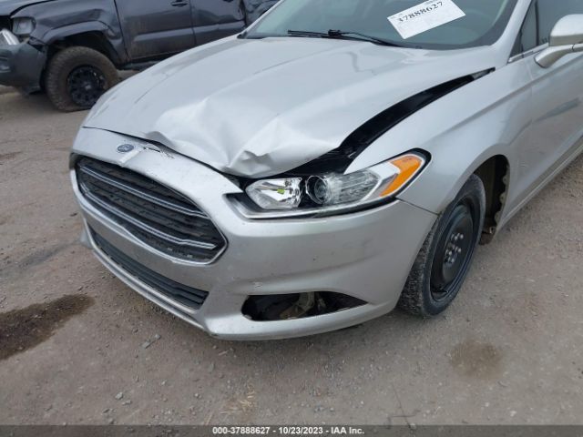 Photo 5 VIN: 3FA6P0H74FR237743 - FORD FUSION 