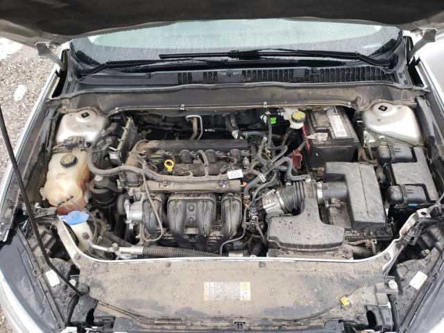 Photo 6 VIN: 3FA6P0H74GR113666 - FORD FUSION SE 