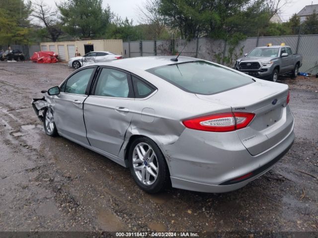 Photo 2 VIN: 3FA6P0H74GR182647 - FORD FUSION 