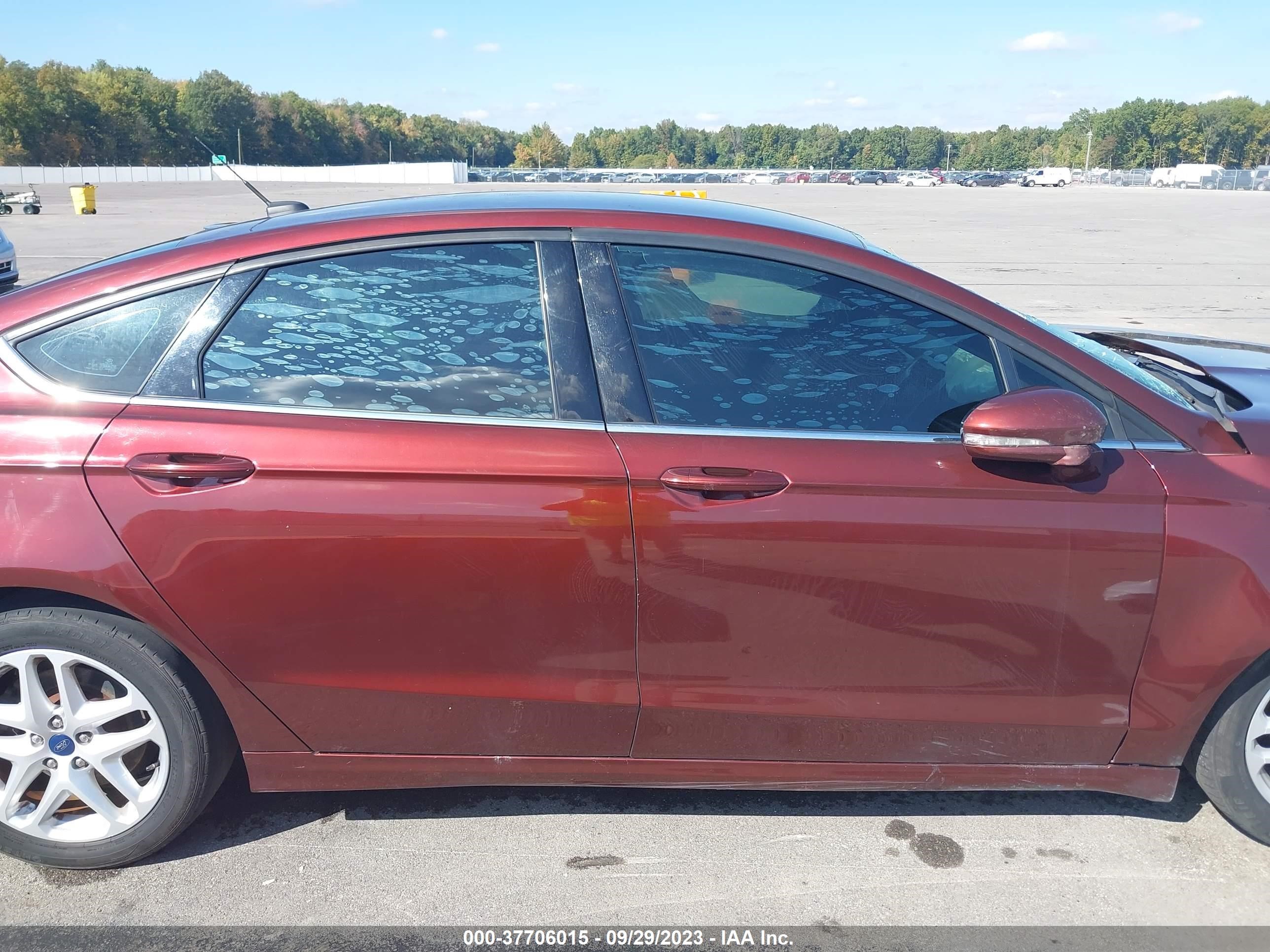 Photo 12 VIN: 3FA6P0H74GR245181 - FORD FUSION 