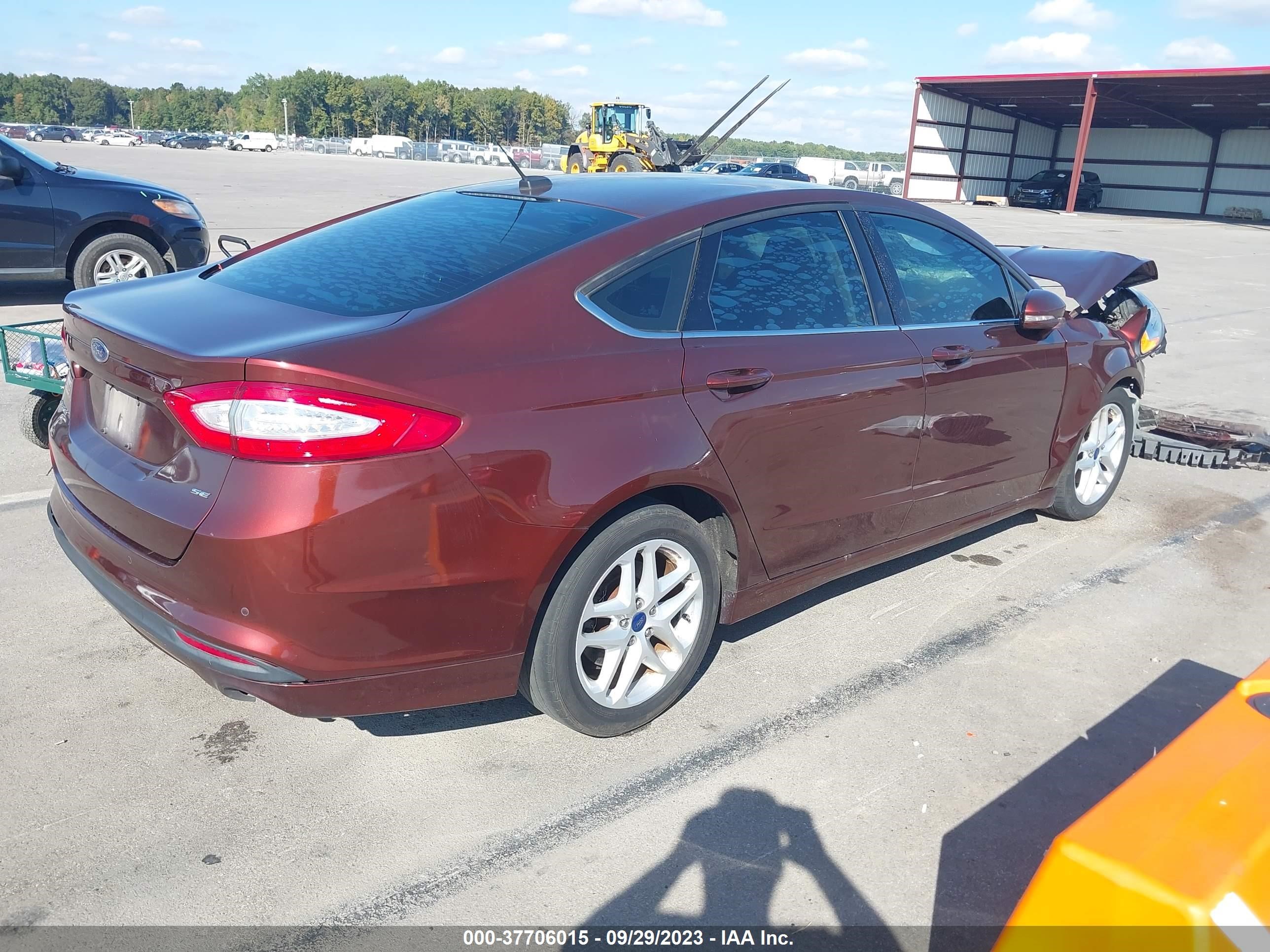 Photo 3 VIN: 3FA6P0H74GR245181 - FORD FUSION 