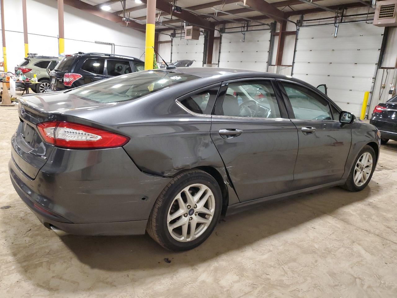 Photo 2 VIN: 3FA6P0H74GR287009 - FORD FUSION 