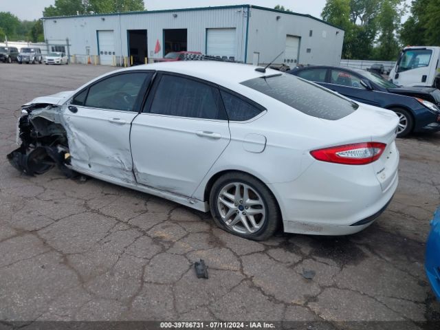 Photo 2 VIN: 3FA6P0H74GR318372 - FORD FUSION 