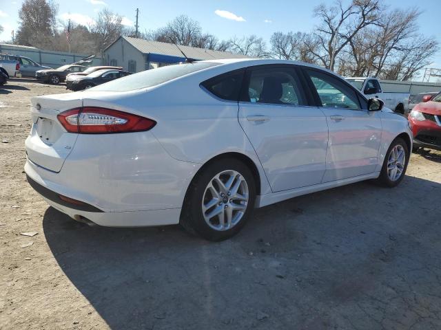 Photo 2 VIN: 3FA6P0H74GR383125 - FORD FUSION SE 