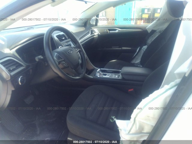 Photo 4 VIN: 3FA6P0H74HR221738 - FORD FUSION 