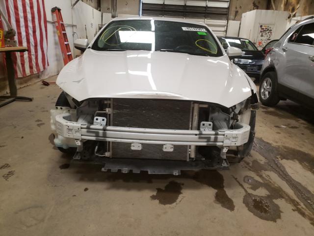 Photo 8 VIN: 3FA6P0H74HR397477 - FORD FUSION SE 