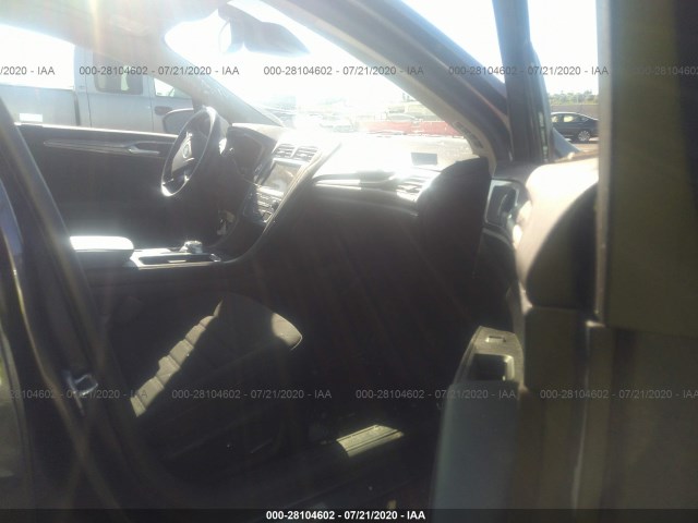 Photo 4 VIN: 3FA6P0H74KR272602 - FORD FUSION 