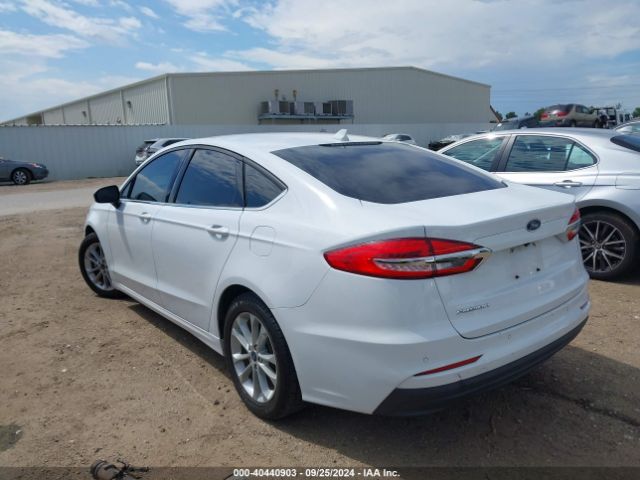 Photo 2 VIN: 3FA6P0H74LR129098 - FORD FUSION 