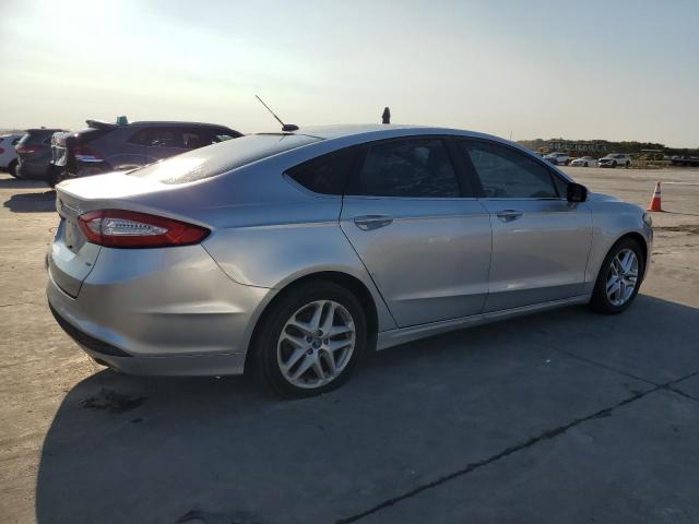 Photo 2 VIN: 3FA6P0H75DR303195 - FORD FUSION SE 