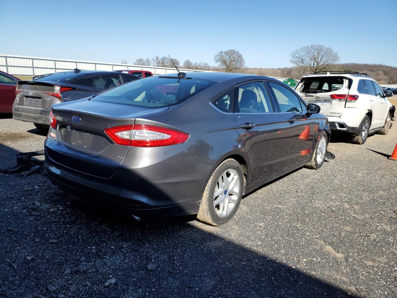 Photo 2 VIN: 3FA6P0H75ER148438 - FORD FUSION 