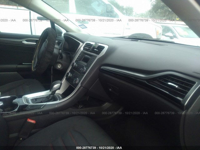 Photo 4 VIN: 3FA6P0H75ER332908 - FORD FUSION 