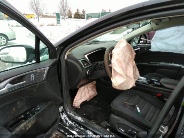 Photo 4 VIN: 3FA6P0H75GR158941 - FORD FUSION 