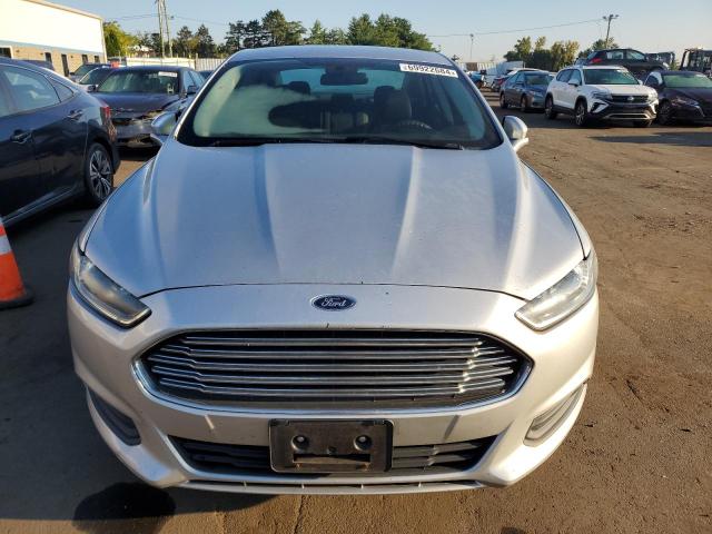 Photo 4 VIN: 3FA6P0H75GR189459 - FORD FUSION SE 