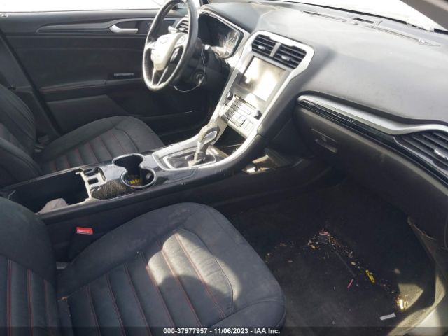 Photo 4 VIN: 3FA6P0H75GR213985 - FORD FUSION 