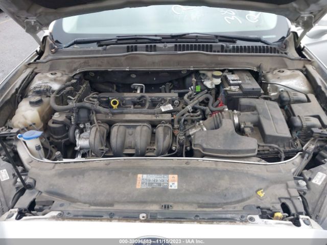 Photo 9 VIN: 3FA6P0H75GR215235 - FORD FUSION 