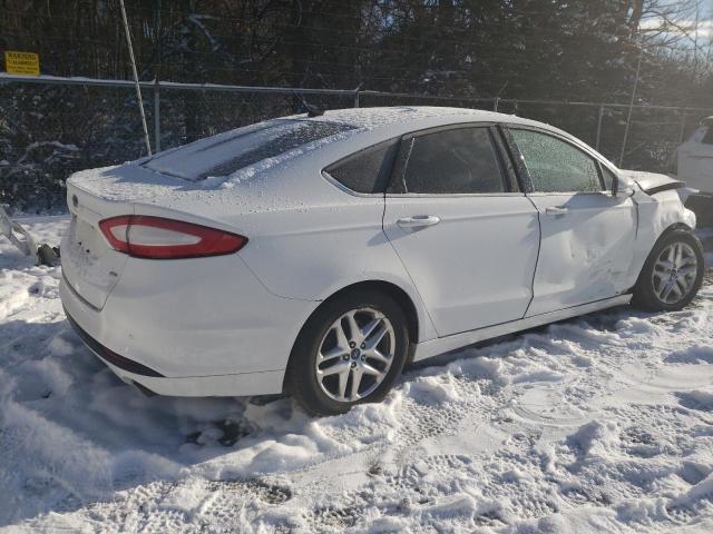 Photo 2 VIN: 3FA6P0H75GR299735 - FORD FUSION 