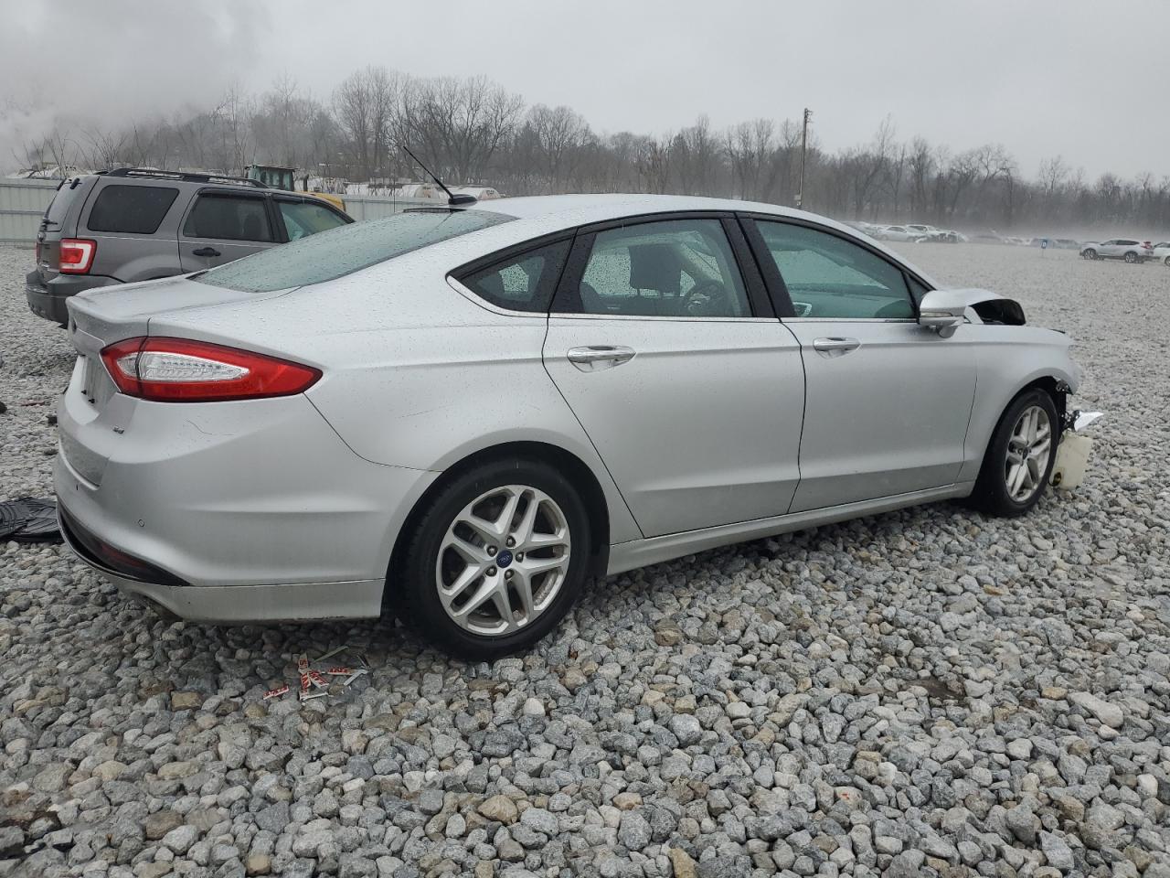 Photo 2 VIN: 3FA6P0H75GR313343 - FORD FUSION 