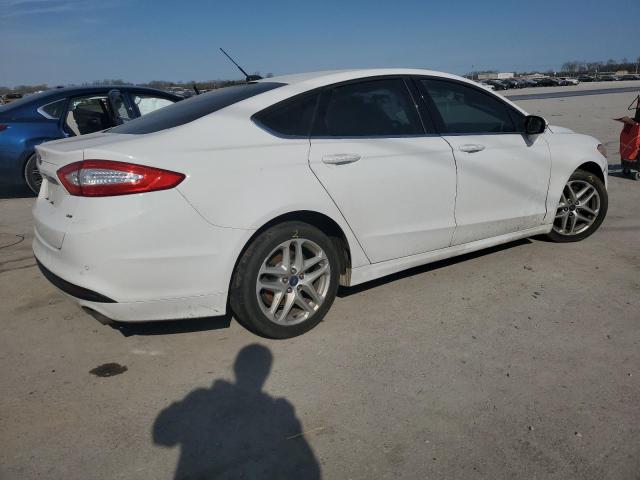 Photo 2 VIN: 3FA6P0H75GR323922 - FORD FUSION 