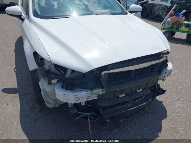 Photo 5 VIN: 3FA6P0H75HR142756 - FORD FUSION 