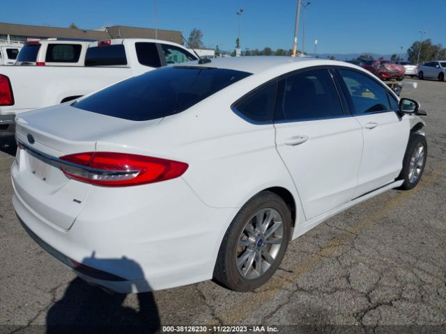 Photo 3 VIN: 3FA6P0H75HR164188 - FORD FUSION 