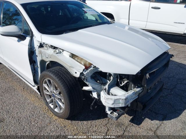 Photo 5 VIN: 3FA6P0H75HR164188 - FORD FUSION 