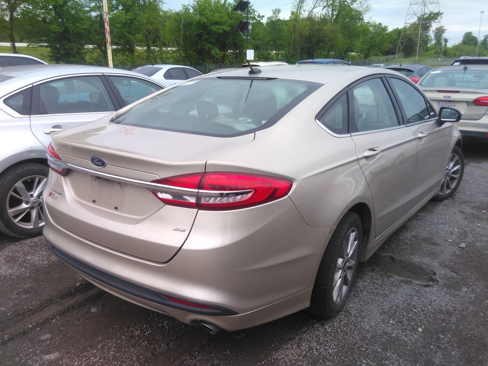 Photo 1 VIN: 3FA6P0H75HR203622 - FORD FUSION FWD 4C 