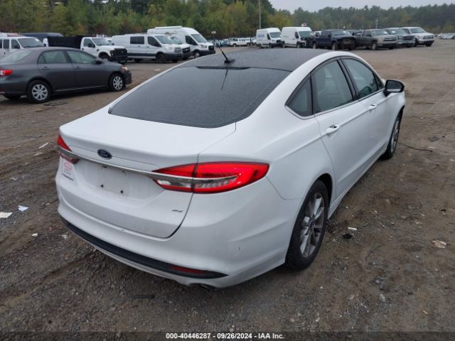 Photo 3 VIN: 3FA6P0H75HR318219 - FORD FUSION 