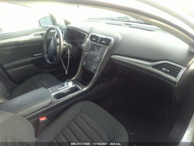 Photo 4 VIN: 3FA6P0H75HR390344 - FORD FUSION 