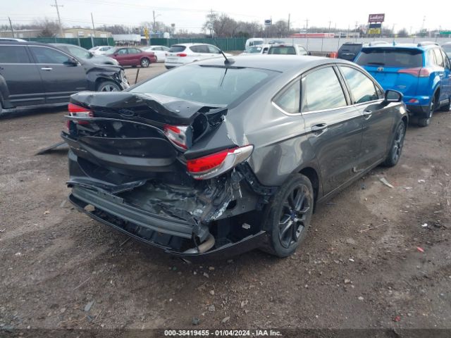 Photo 3 VIN: 3FA6P0H75JR109925 - FORD FUSION 