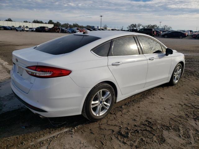 Photo 2 VIN: 3FA6P0H75JR177836 - FORD FUSION SE 