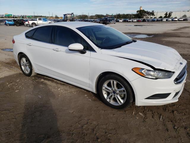 Photo 3 VIN: 3FA6P0H75JR177836 - FORD FUSION SE 