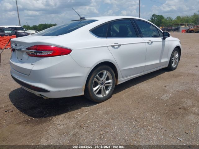 Photo 3 VIN: 3FA6P0H75JR183720 - FORD FUSION 