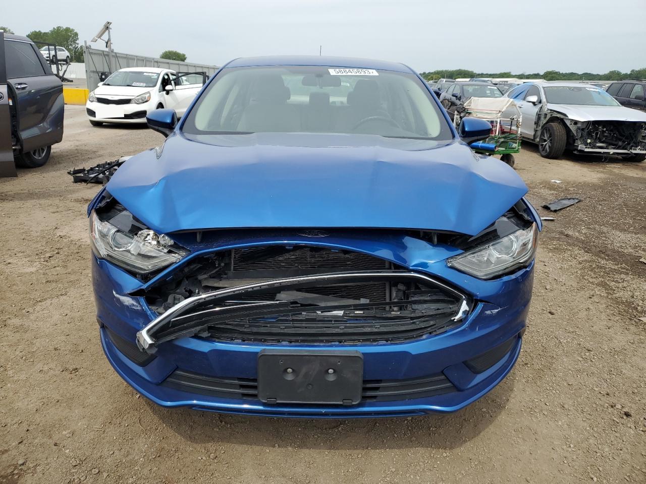 Photo 4 VIN: 3FA6P0H75JR185029 - FORD FUSION 