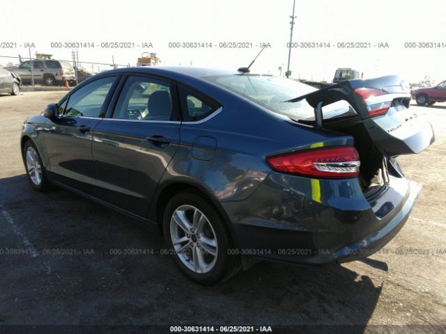 Photo 2 VIN: 3FA6P0H75JR227411 - FORD FUSION 