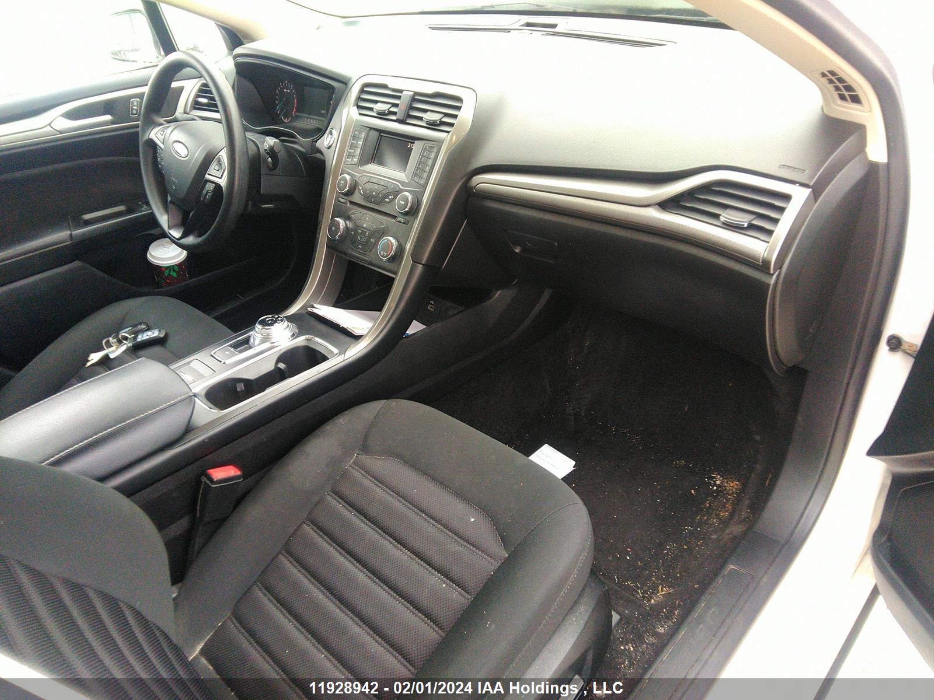 Photo 5 VIN: 3FA6P0H75JR282568 - FORD FUSION 