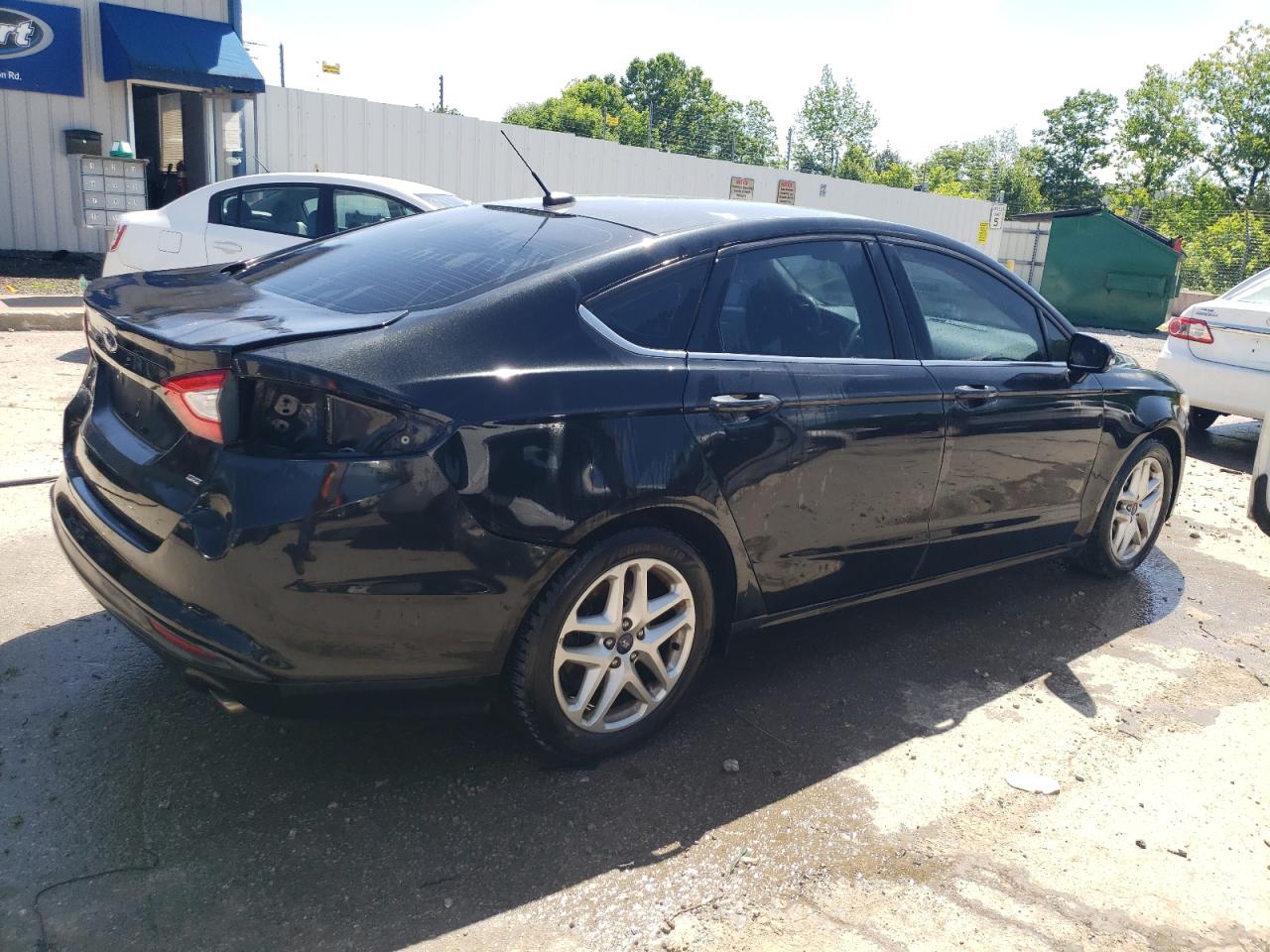 Photo 2 VIN: 3FA6P0H76FR148630 - FORD FUSION 