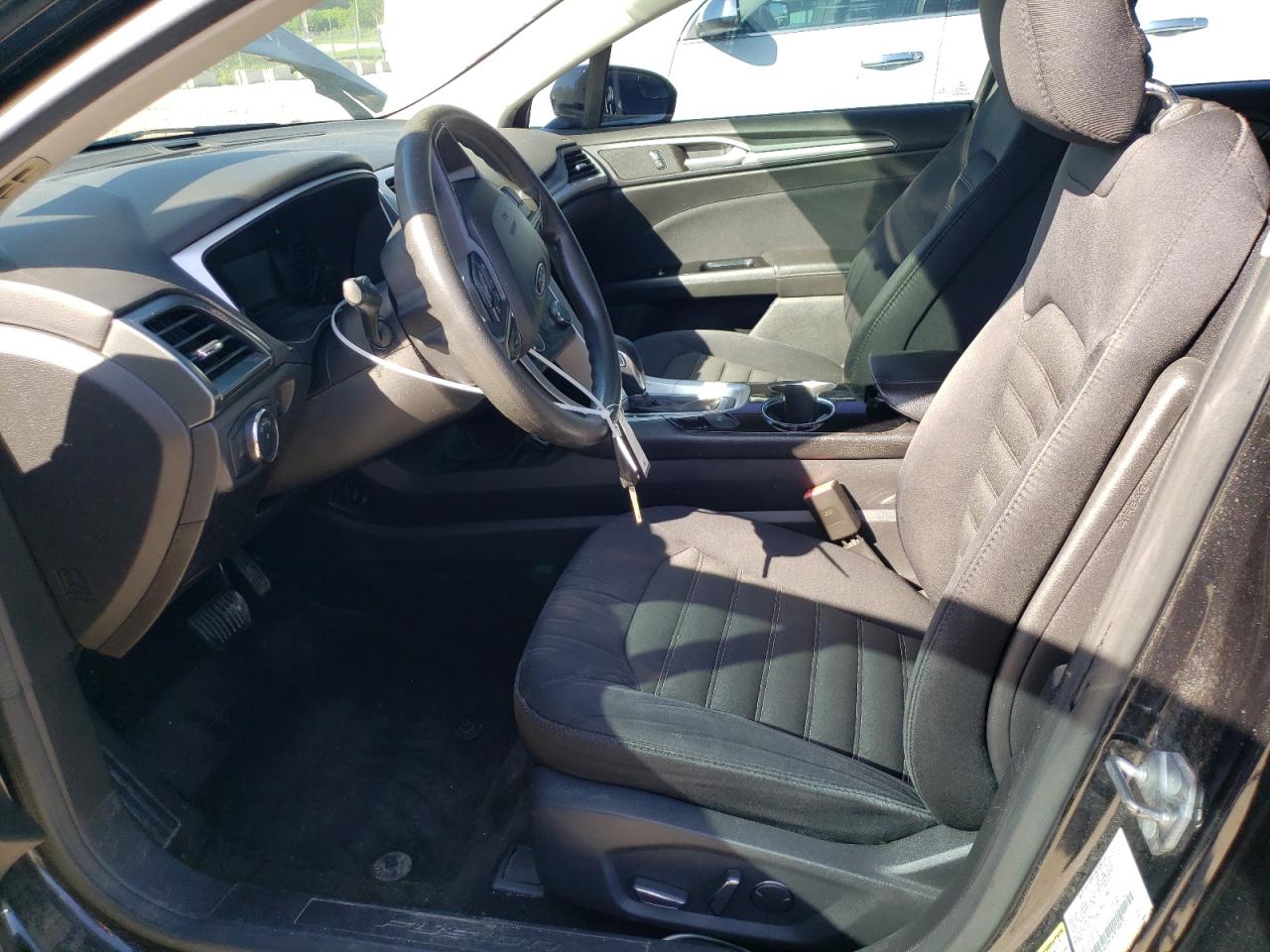 Photo 6 VIN: 3FA6P0H76FR148630 - FORD FUSION 