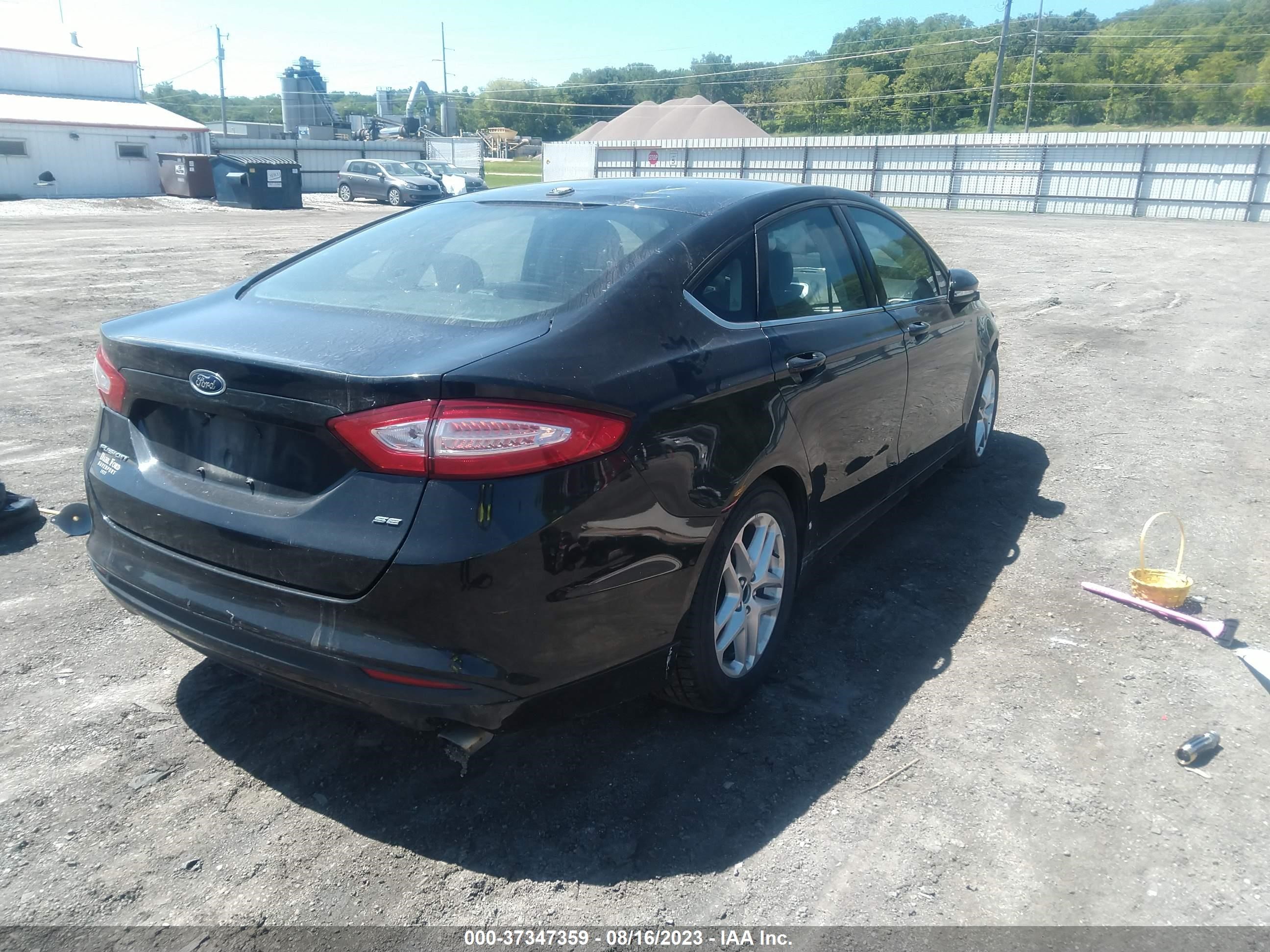 Photo 3 VIN: 3FA6P0H76FR212133 - FORD FUSION 