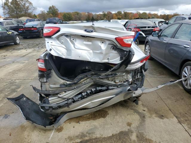 Photo 8 VIN: 3FA6P0H76GR139038 - FORD FUSION SE 