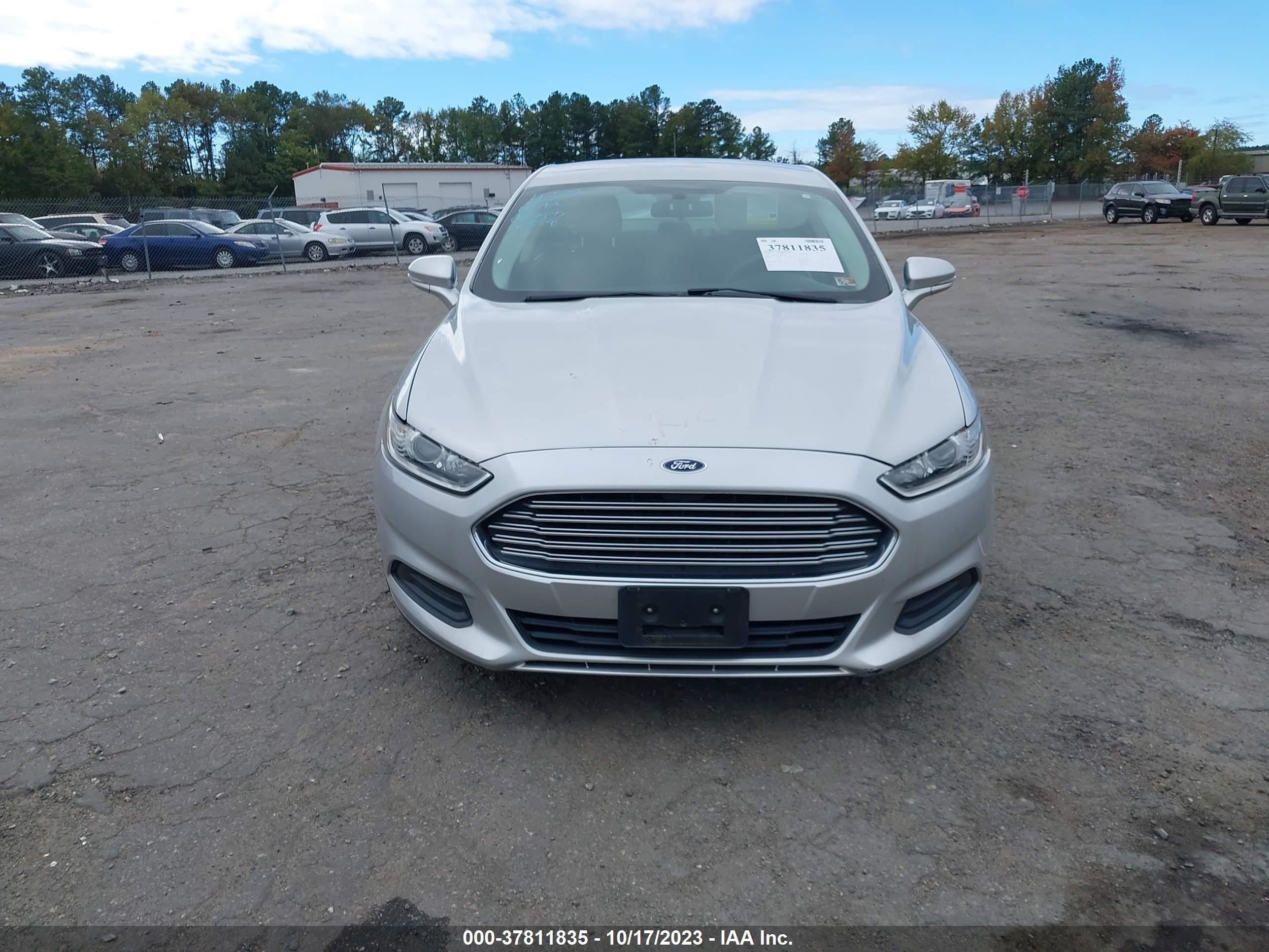 Photo 11 VIN: 3FA6P0H76GR175506 - FORD FUSION 