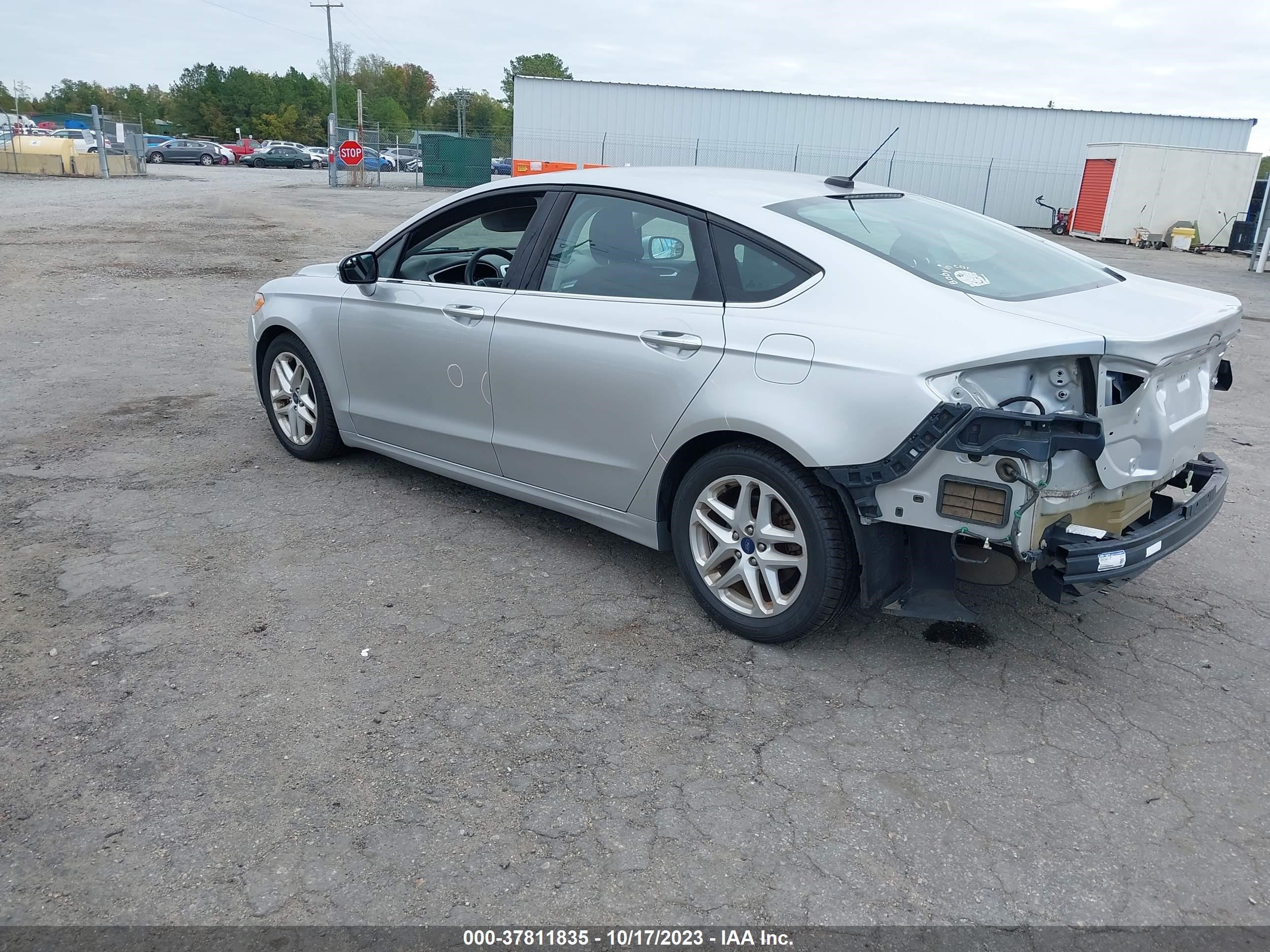 Photo 2 VIN: 3FA6P0H76GR175506 - FORD FUSION 