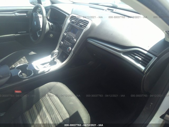 Photo 4 VIN: 3FA6P0H76GR218094 - FORD FUSION 