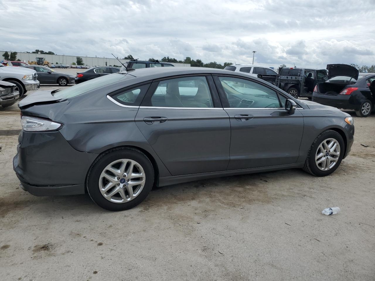 Photo 2 VIN: 3FA6P0H76GR260376 - FORD FUSION 