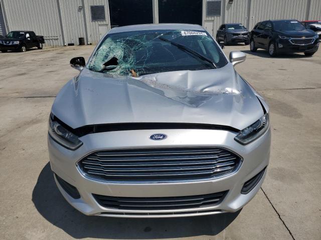 Photo 4 VIN: 3FA6P0H76GR363748 - FORD FUSION SE 