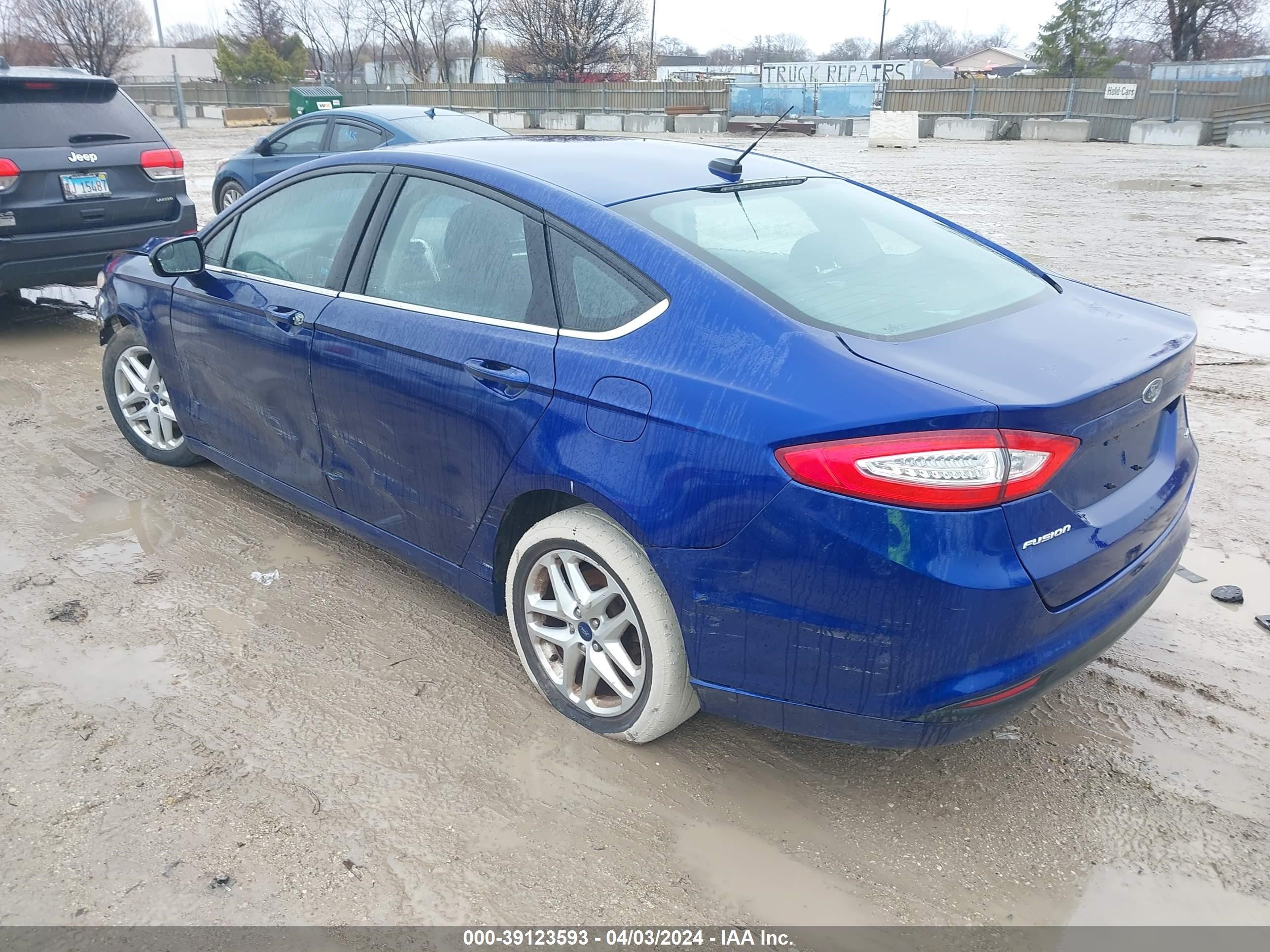 Photo 2 VIN: 3FA6P0H76GR395793 - FORD FUSION 