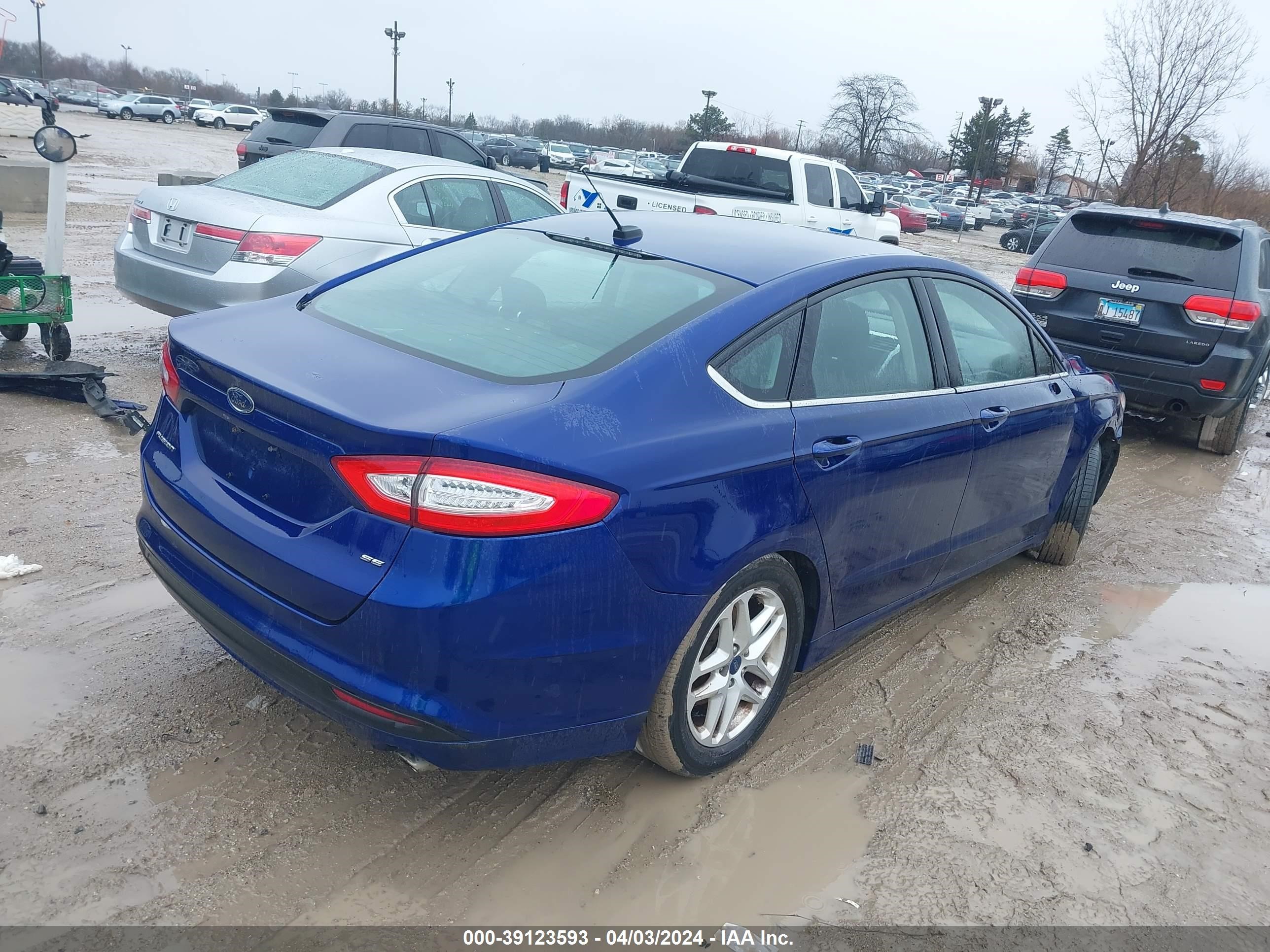 Photo 3 VIN: 3FA6P0H76GR395793 - FORD FUSION 