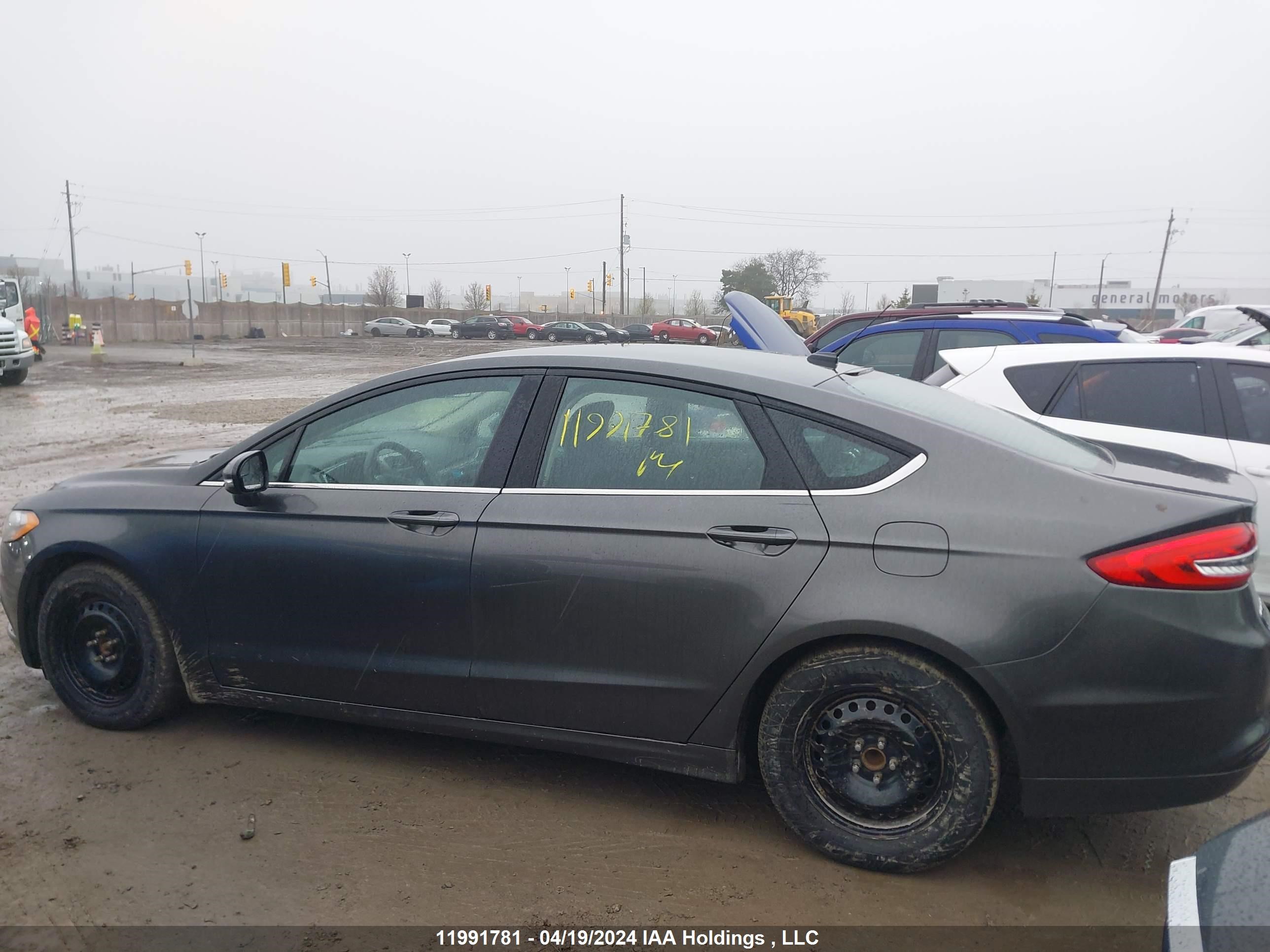 Photo 13 VIN: 3FA6P0H76HR134973 - FORD FUSION 