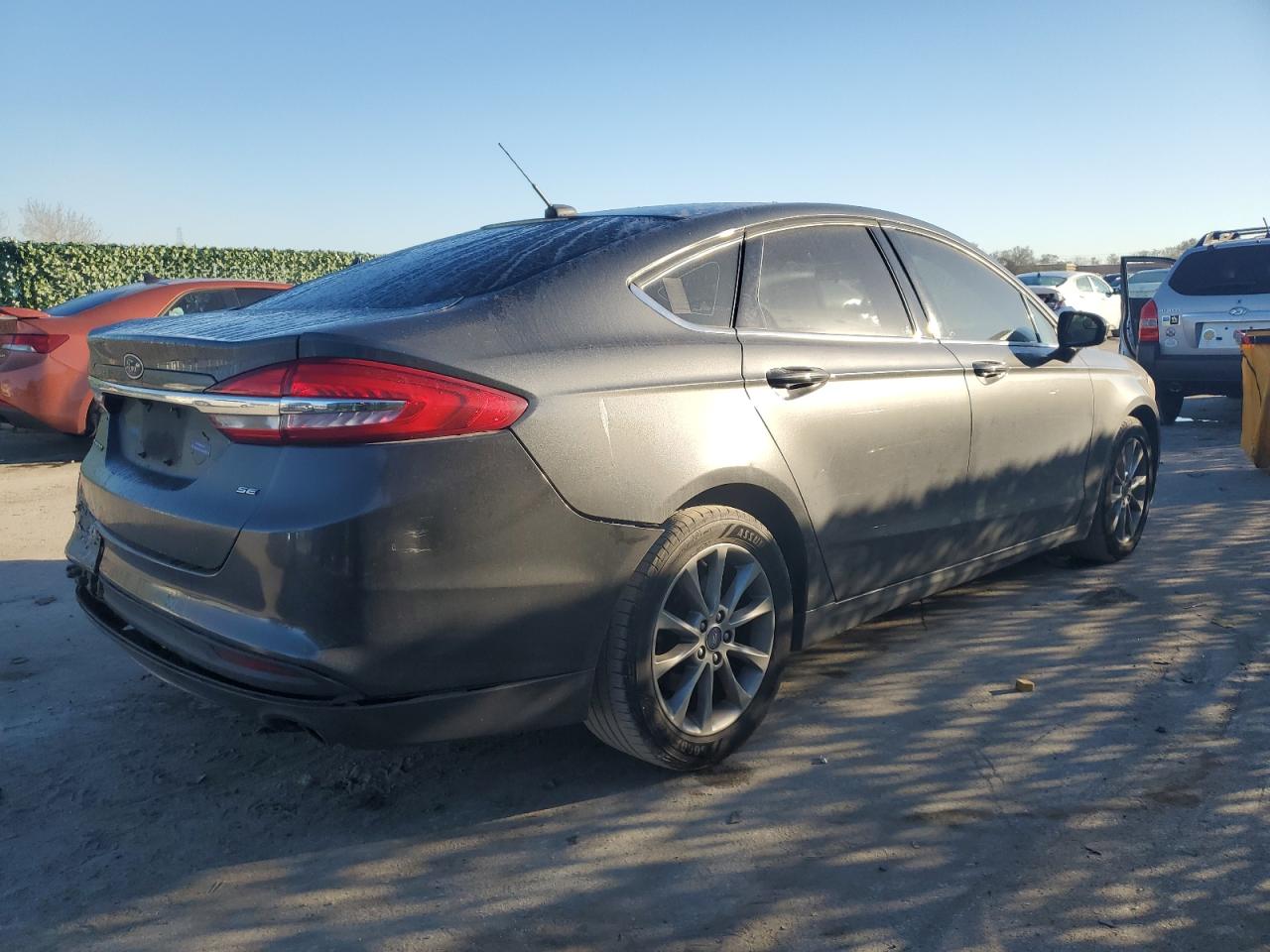 Photo 2 VIN: 3FA6P0H76HR142698 - FORD FUSION 