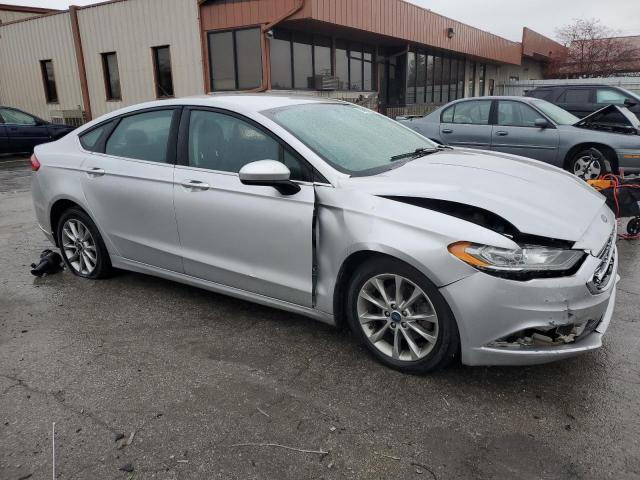 Photo 3 VIN: 3FA6P0H76HR232384 - FORD FUSION 