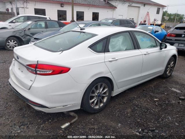 Photo 3 VIN: 3FA6P0H76HR280404 - FORD FUSION 